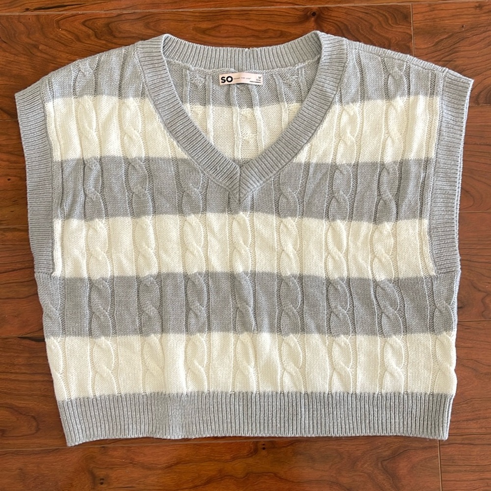 SO Gray and White Striped Cable Knit V Neck Cropped Sweater Vest